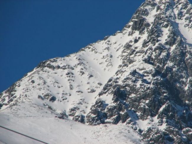 Tragédia v Tatrách, pri páde zo steny zomrel mladý horolezec