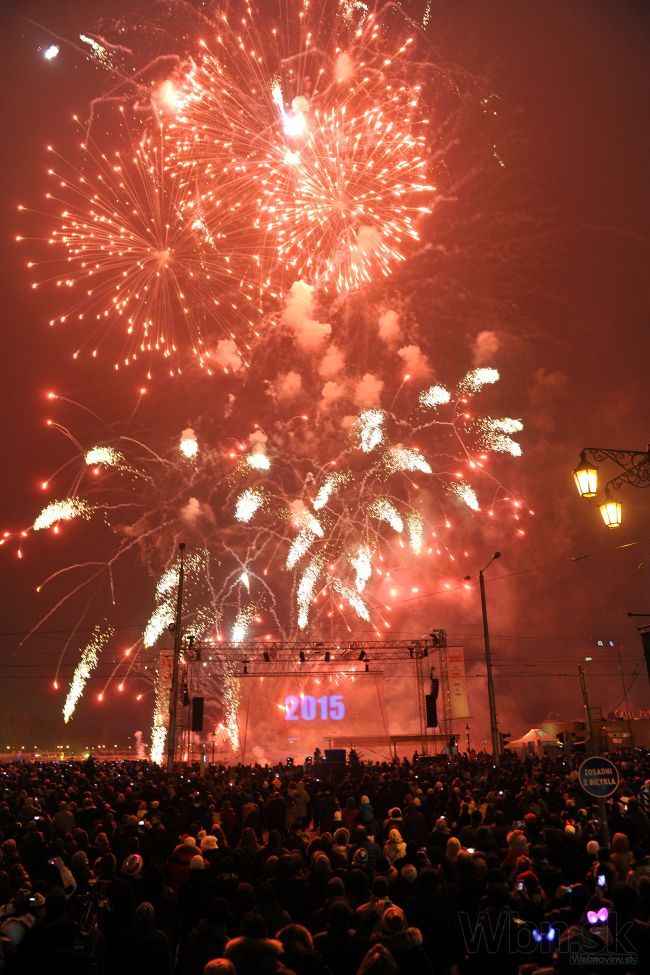 Bratislava vítala nový rok ohňostrojom a hymnou