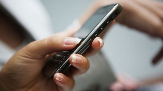 Slováci poslali na Silvestra takmer 12 miliónov SMS správ
