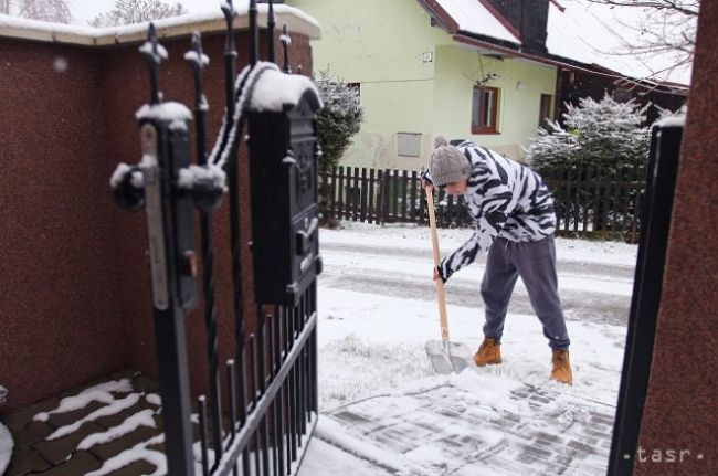 V prvý školský deň sa neusmieva ani slnko. Bude oblačno