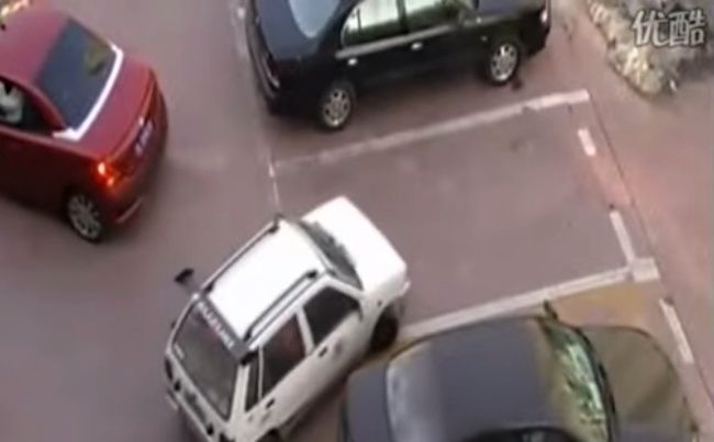 Video: Bitka o parkovacie miesto