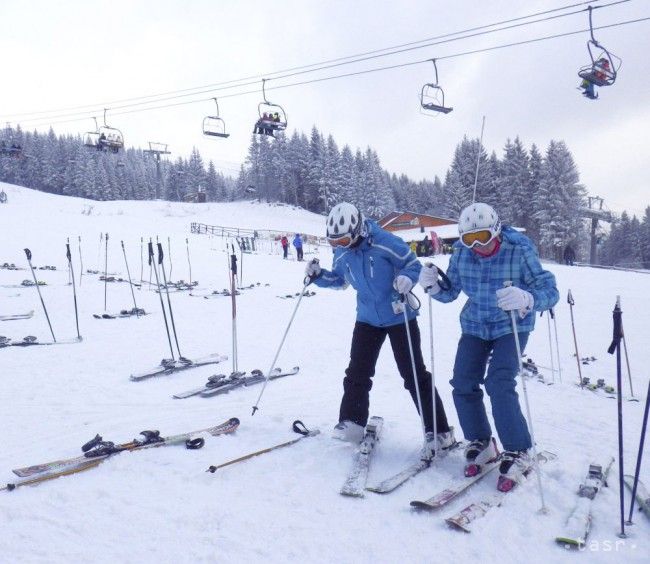 Aj na lyžiarske kurzy je potrebný súhlas hygienikov