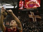 Video: Juve vyhral v Neapole, Totti si v derby urobil selfie