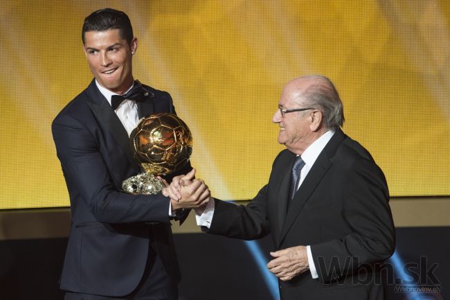 Ronaldo obhájil Zlatú loptu, tretíkrát je najlepším na svete
