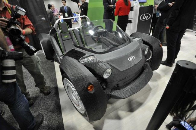 Video: Na autosalóne v Detroite predviedli auto vyrobené 3D tlačiarňou