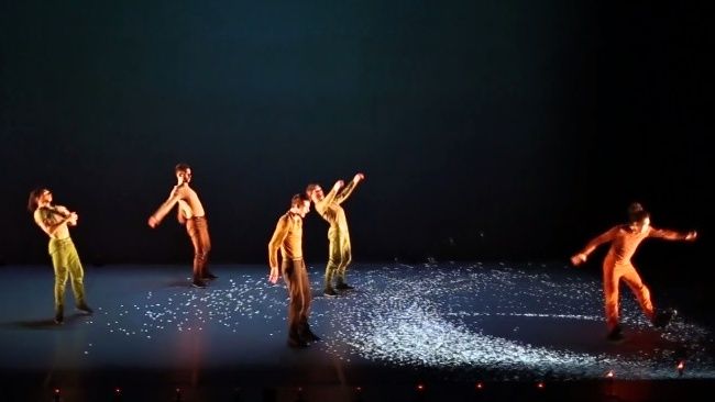 Video: Originálne tanečné predstavenie