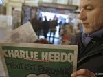 Na nové číslo Charlie Hebdo sa pred kioskami stálo v rade