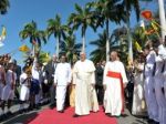 Pápež navštívil Srí Lanku, vyhlásil prvého svätca krajiny