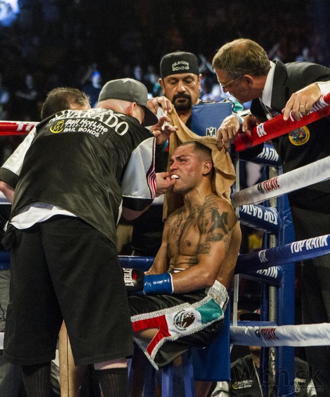 Boxer Alvarado čelí obvineniu z nelegálneho držania zbrane