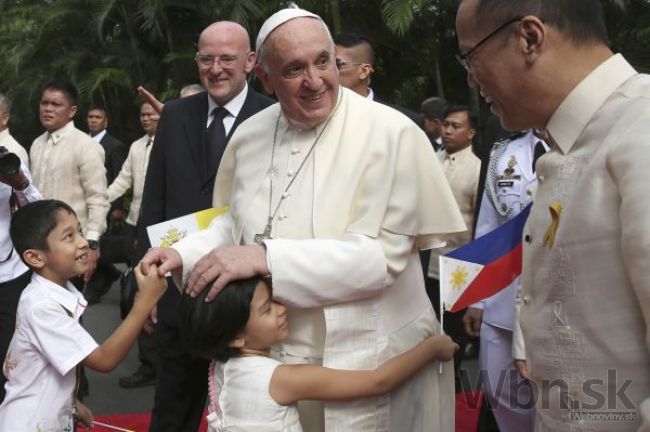 Pápež sa zastal tradičnej rodiny a kritizoval antikoncepciu
