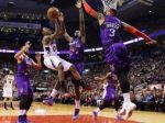 Video: Atlanta natiahla víťaznú šnúru, vyplienila aj Toronto