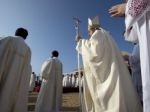 Pápež letel ponad Slovensko, modlí sa za všetkých občanov