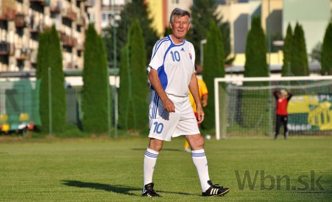Jozef Adamec mal ľahšiu mozgovú príhodu, už sa cíti lepšie