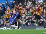 Video: Treťoligista zničil Chelsea, ManCity prehral 0:2