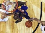 Video: New Orleans dosiahli maximum, Bryant ide pod nôž