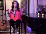 Video: Má Downov syndróm, no spieva neuveriteľne