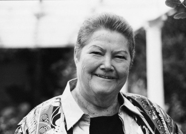 Zomrela Colleen McCulloughová, autorka bestselleru Vtáky v tŕní