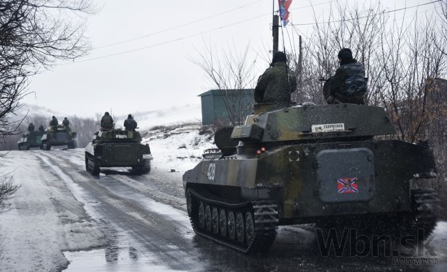 Východ Ukrajiny je pod paľbou, zahynuli vojaci aj civilisti
