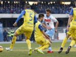 Video: Neapol i Chievo si dali vlastný gól, Inter prehral