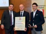 Podielový fond IAD Investments získal cenu Investícia roka 2014