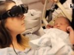 Video: Slepá mama vidí prvýkrát svoje bábätko