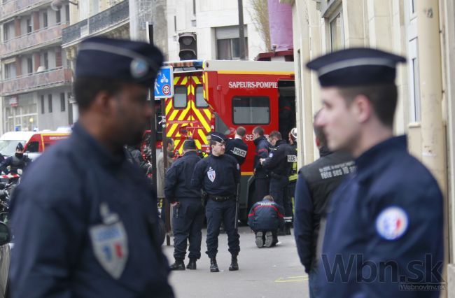 V Paríži zatkli ôsmich ľudí pri raziách proti džihádistom