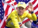 Armstrong opäť podvádzal, dopravnú nehodu hodil na priateľku