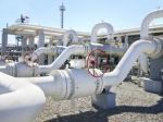 Cenu ruského plynu pre Ukrajinu oslabila lacná ropa