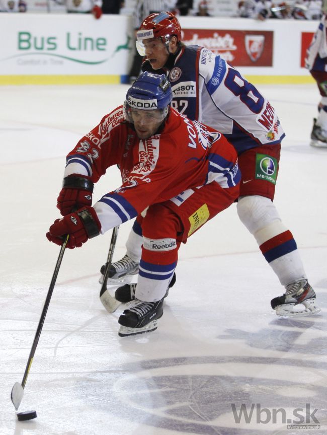 Česi majú prvú výhru v Euro Hockey Tour, skóroval aj Vondrka