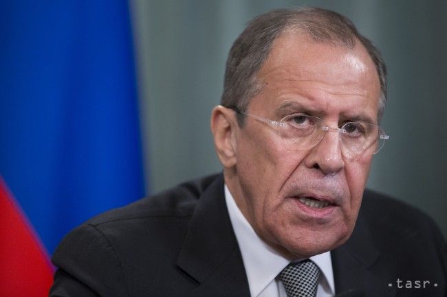 Lavrov je optimistom ohľadne dohody, varuje pred vyzbrojovaním Kyjeva