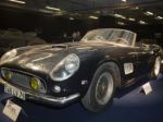 Vydražili Ferrari, ktoré v minulosti vlastnil Alain Delon
