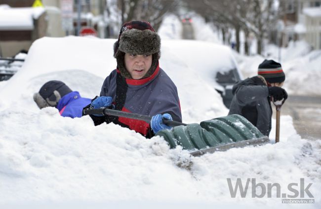 Boston zavalila nová kopa snehu, zatvorili školy