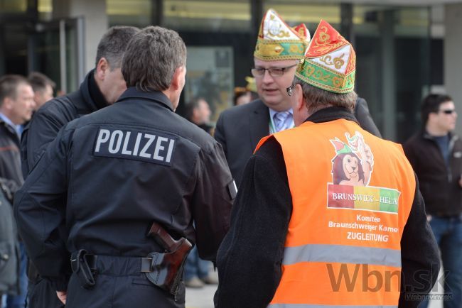 V Nemecku zrušili populárny karneval, obávali sa útokov