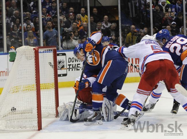 Video: Chára skóroval, New York zažil v NHL gólovú smršť