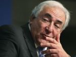 Prokuratúra požiadala súd, aby Straussa-Kahna oslobodil