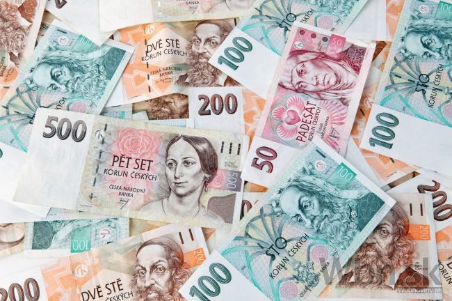 Zeman skritizoval českú banku, koruna vzápätí posilnila