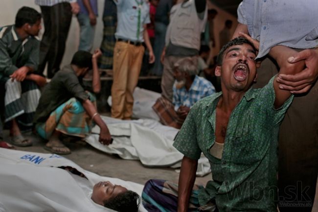 Video: Tragédia v Bangladéši si vyžiadala desiatky obetí