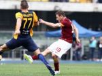 Video: AS Rím stratil body vo Verone, Lazio nezaváhalo