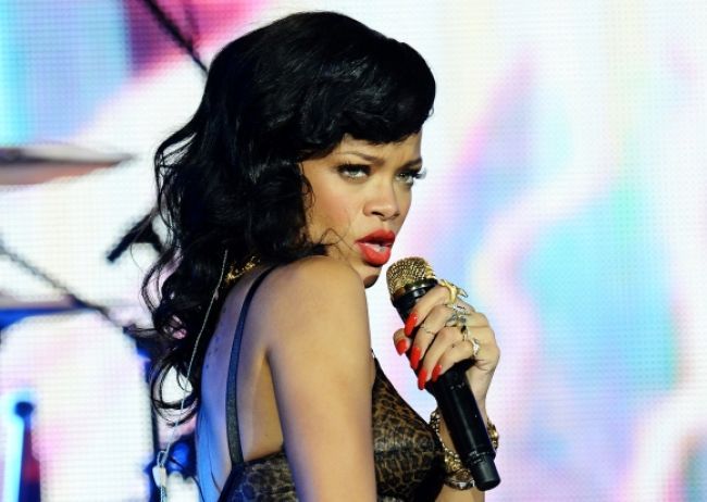 Rihanna predstavila rozprávkovú skladbu Towards the Sun
