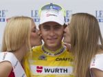 Sagan opäť siaha na zadok hostesky, reklama láka na preteky