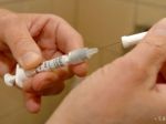 Povinne očkovať deti odmietlo minulý rok viac ako 2000 rodičov