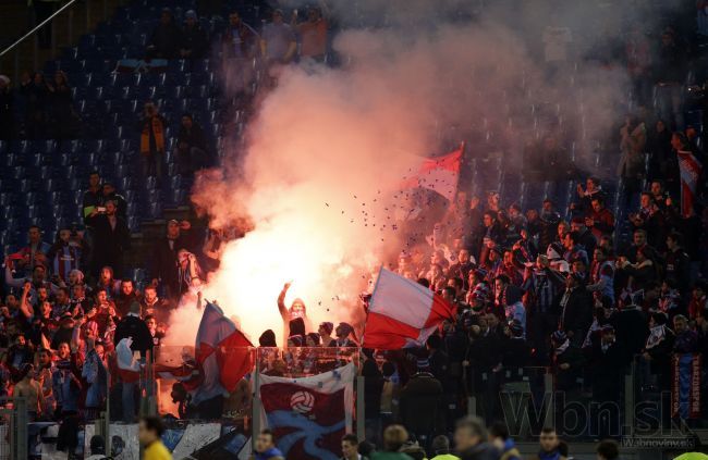 Nespratní fanúšikovia EL opäť v centre pozornosti
