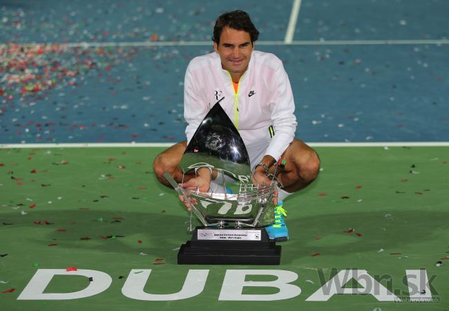 Video: Federer zdolal Djokoviča, má rekordný titul z Dubaja