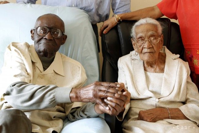 Manželský pár oslavoval narodeniny, sú spolu už 82 rokov