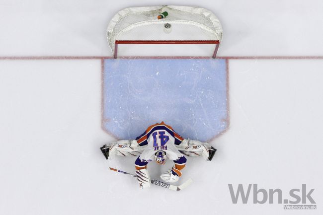 Záver prestupu v NHL: Český brankár bude dvojkou Haláka