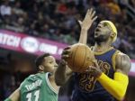 Video: LeBron prepisoval v NBA historické poradie strelcov