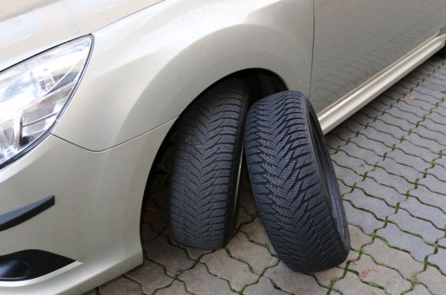Nakupovali zimné pneumatiky, ktoré nepasovali ani na jedno auto