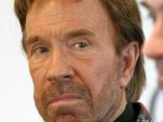 Chuck Norris neoslavuje narodeniny. Narodeniny oslavujú Chucka Norrisa