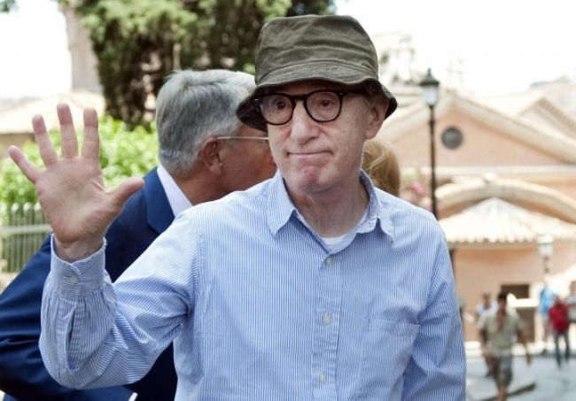 Woody Allen chce vo filme Brucea Willisa a Kirsten Stewart