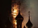 Video: V centre Moskvy horelo, požiar zasiahol historický kláštor